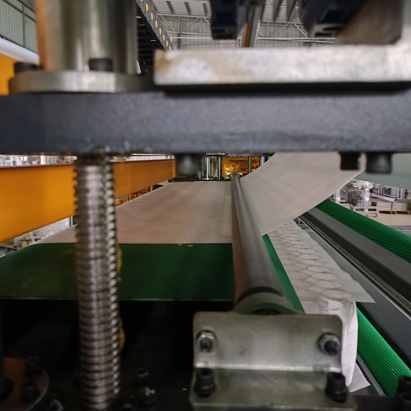 Tankrucksack-Frühlings-dickflüssige Maschine des Kleber-7kg mit 0.6-0.7Mpa Luftdruck
