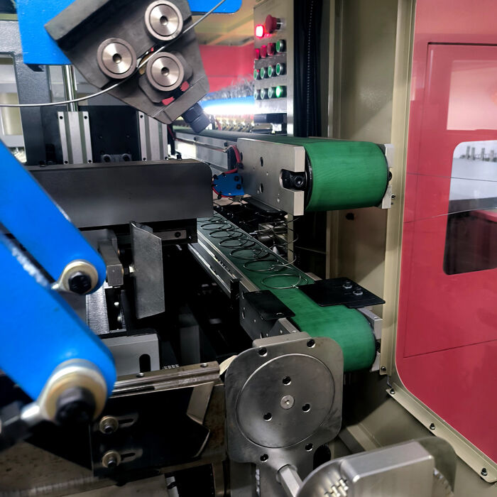 Kapazität 60-90 Matratzen pro Schicht (8 Stunden) Matratzenproduktionslinie Gesamtleistung ca. 35 kVA Hochleistungs-Matratzenherstellungsanlage